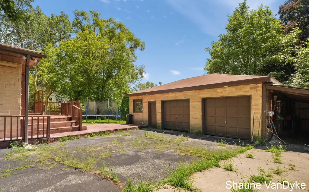 154 72nd Street SE Gaines Charter Township MI 49548