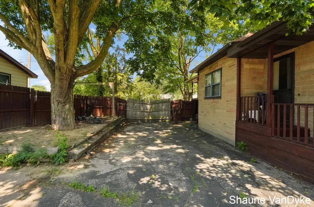 154 72nd Street SE Gaines Charter Township MI 49548