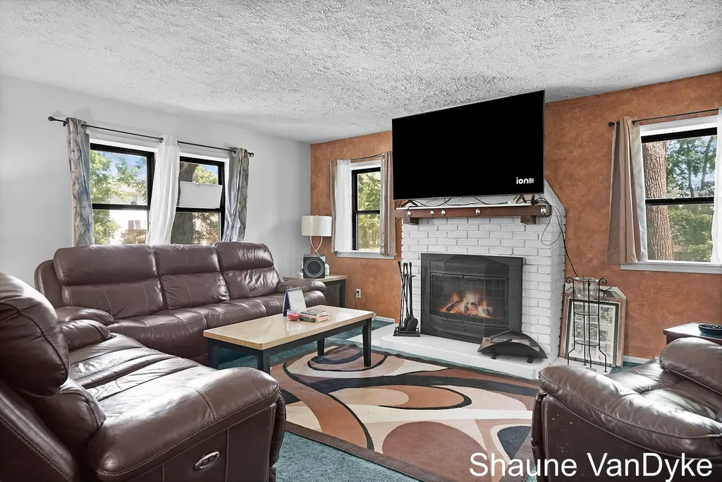154 72nd Street SE Gaines Charter Township MI 49548