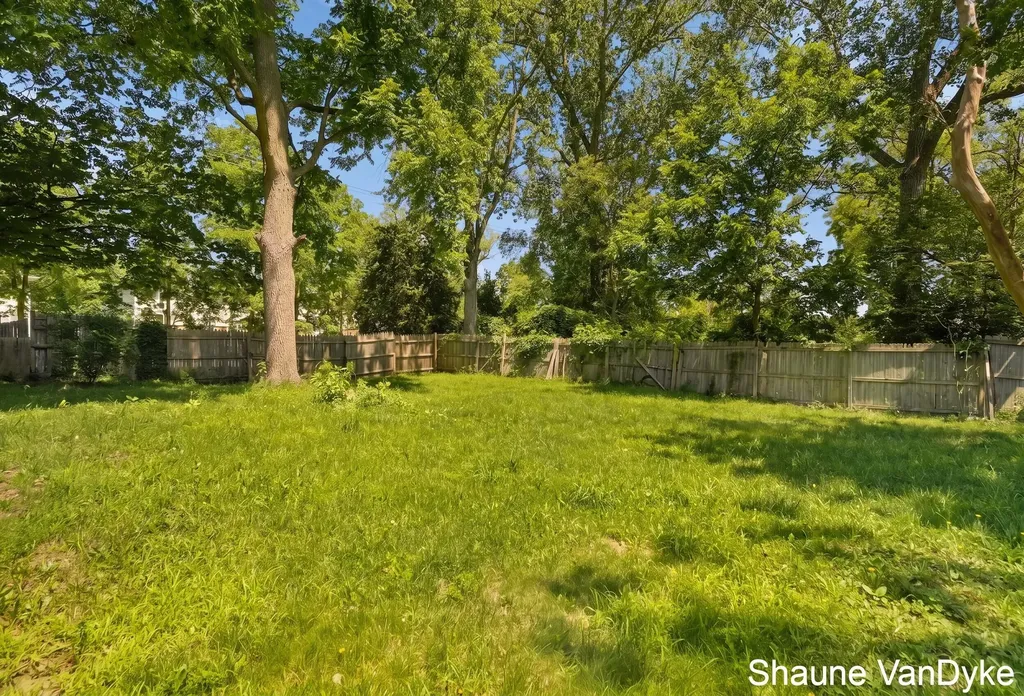 154 72nd Street SE Gaines Charter Township MI 49548