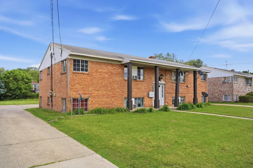 2916 Taft Avenue SW Wyoming City MI 49519