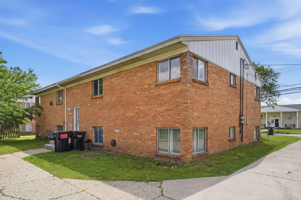 2916 Taft Avenue SW Wyoming City MI 49519