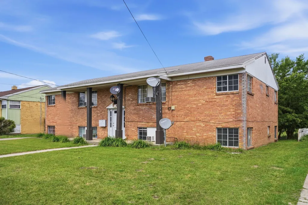 2916 Taft Avenue SW Wyoming City MI 49519