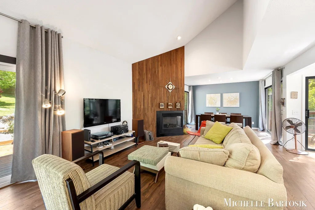 3301 Midland Drive SE Grand Rapids Charter Township MI 49546
