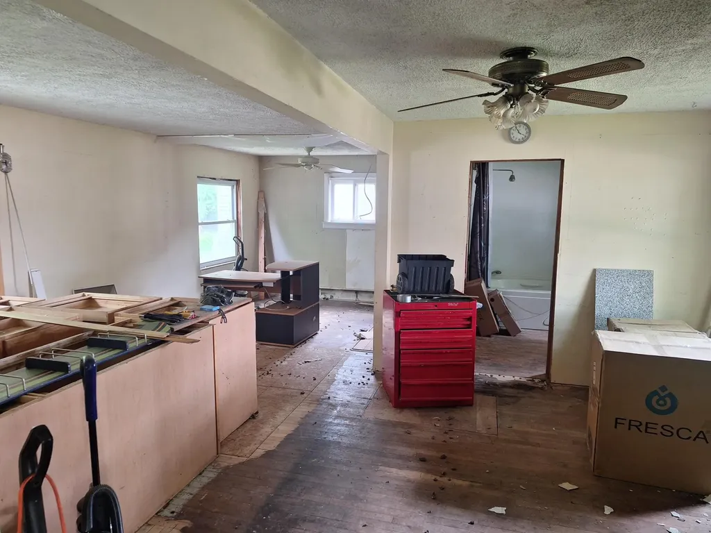 2104 Melvin Court Lansing Charter Township MI 48917