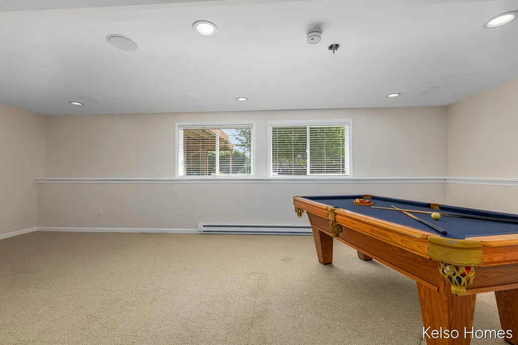 2222 Beatrice Drive NE Grand Rapids Charter Township MI 49505