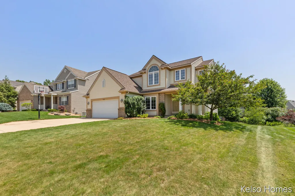 2222 Beatrice Drive NE Grand Rapids Charter Township MI 49505