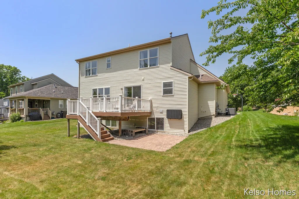2222 Beatrice Drive NE Grand Rapids Charter Township MI 49505