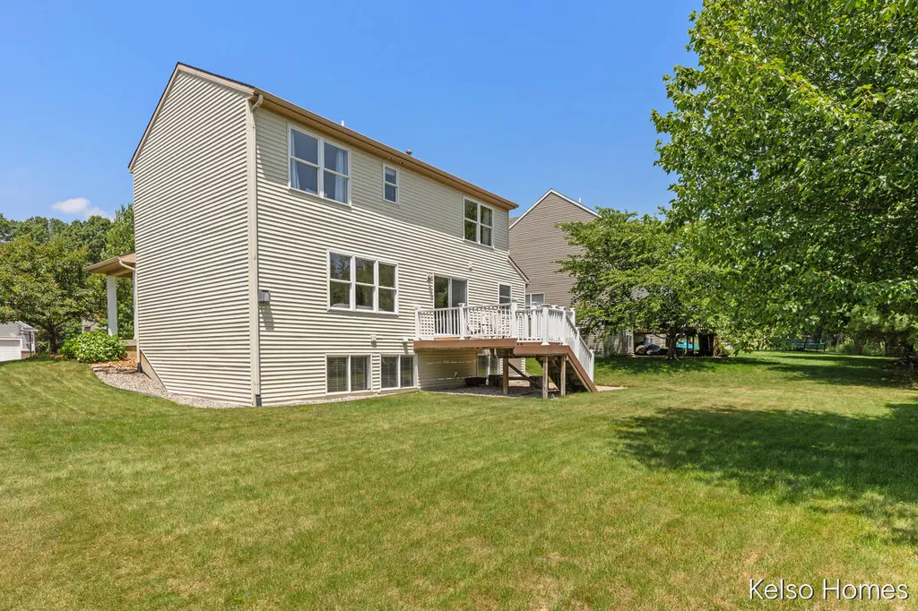2222 Beatrice Drive NE Grand Rapids Charter Township MI 49505