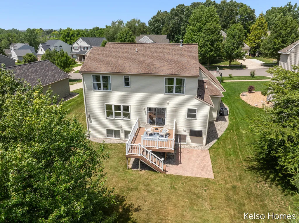 2222 Beatrice Drive NE Grand Rapids Charter Township MI 49505