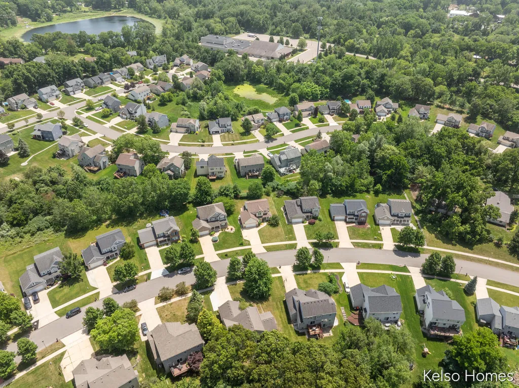 2222 Beatrice Drive NE Grand Rapids Charter Township MI 49505