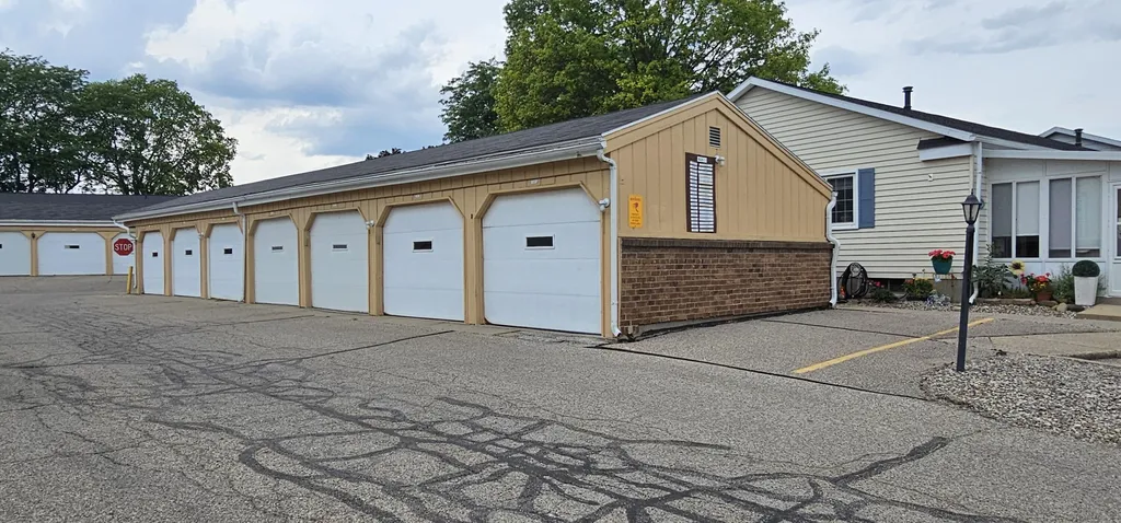 1009 Village Lane Georgetown Charter Township MI 49428