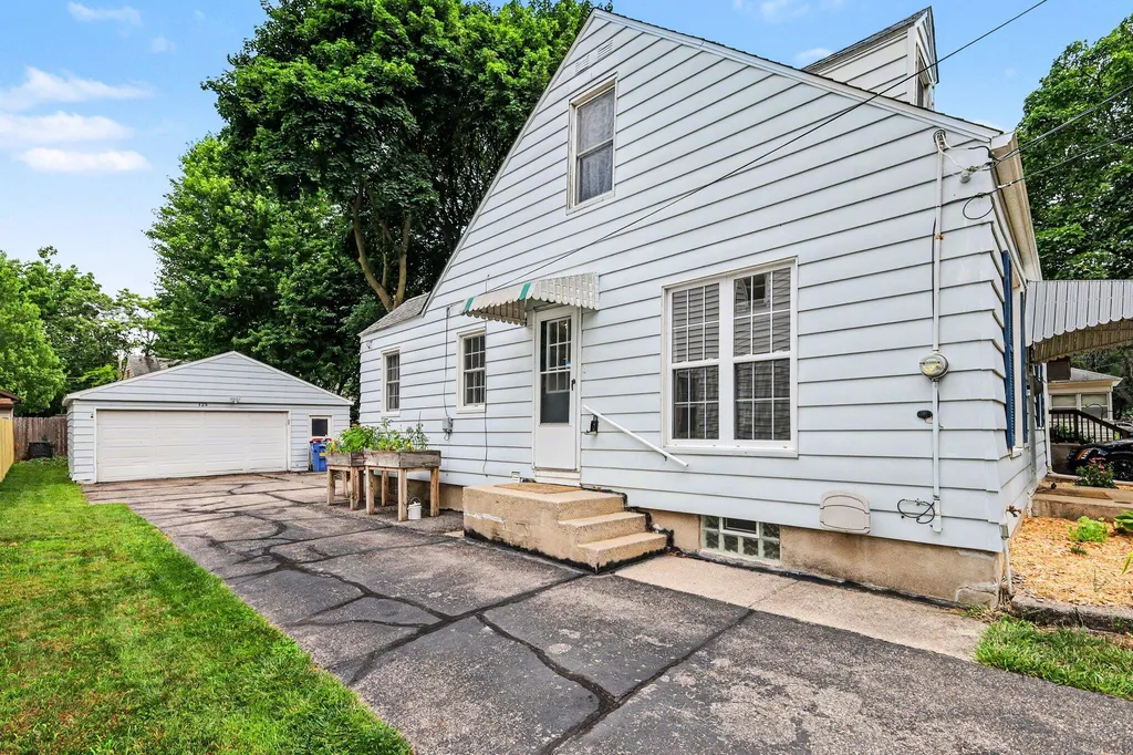 125 Rosemary Street SE Grand Rapids City MI 49507