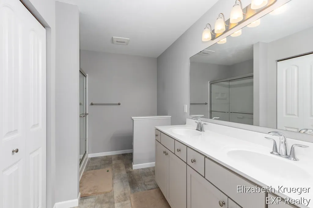 5951 S Sheridan Drive Fruitport Charter Township MI 49444