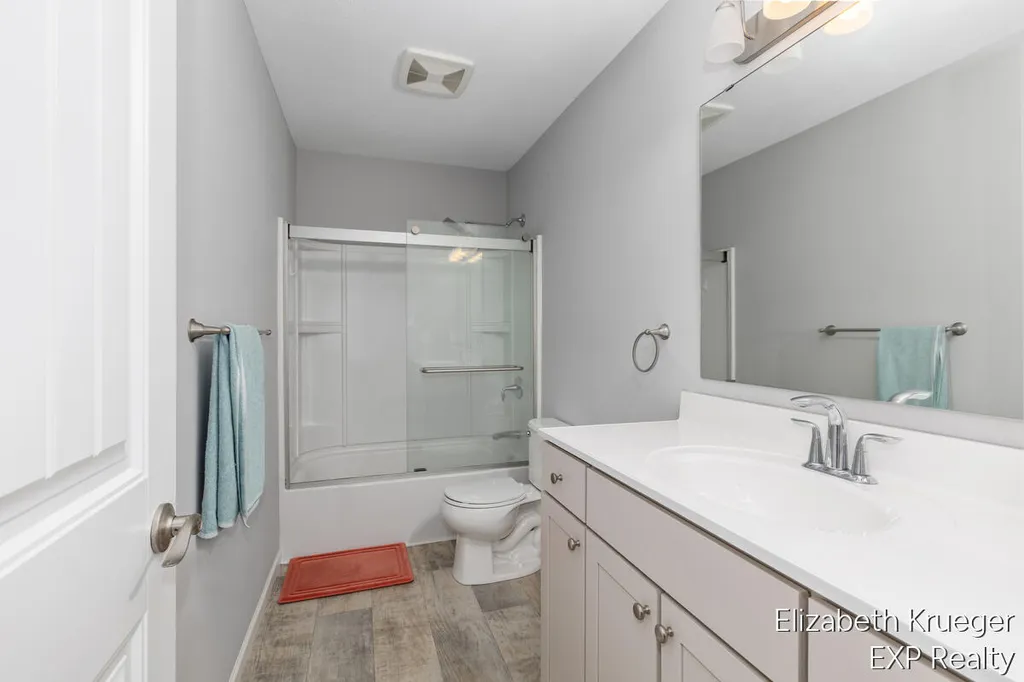5951 S Sheridan Drive Fruitport Charter Township MI 49444
