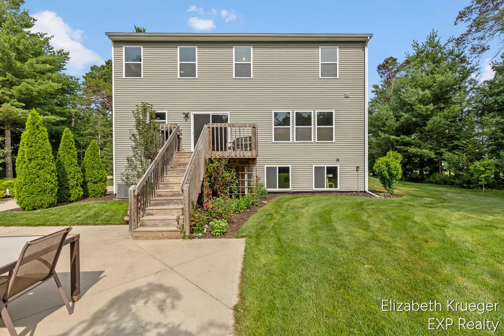5951 S Sheridan Drive Fruitport Charter Township MI 49444
