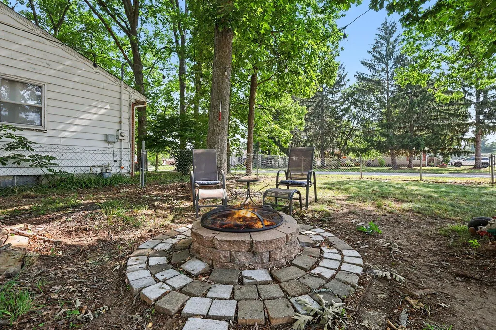 355 Nancy Street SE Kentwood City MI 49548