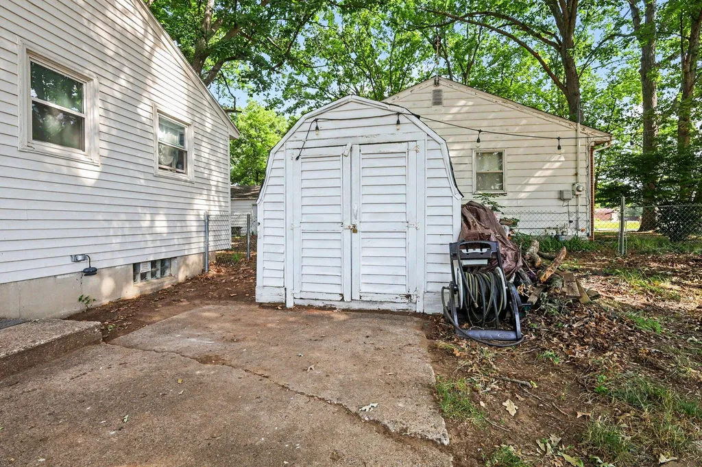 355 Nancy Street SE Kentwood City MI 49548