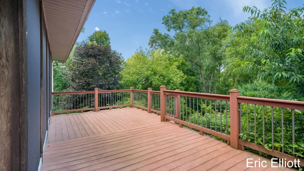 2219 Sawmill Drive NE Algoma Township MI 49341