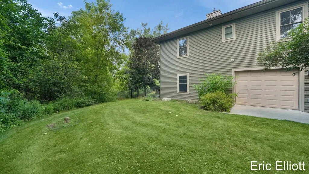 2219 Sawmill Drive NE Algoma Township MI 49341