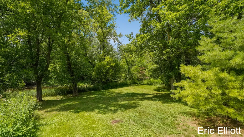 2219 Sawmill Drive NE Algoma Township MI 49341