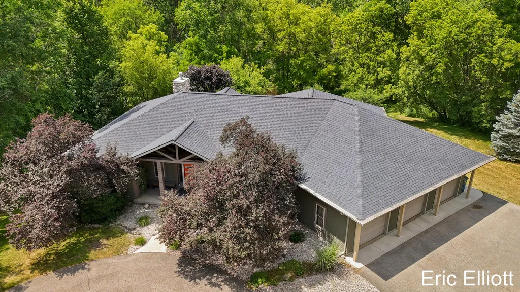 2219 Sawmill Drive NE Algoma Township MI 49341