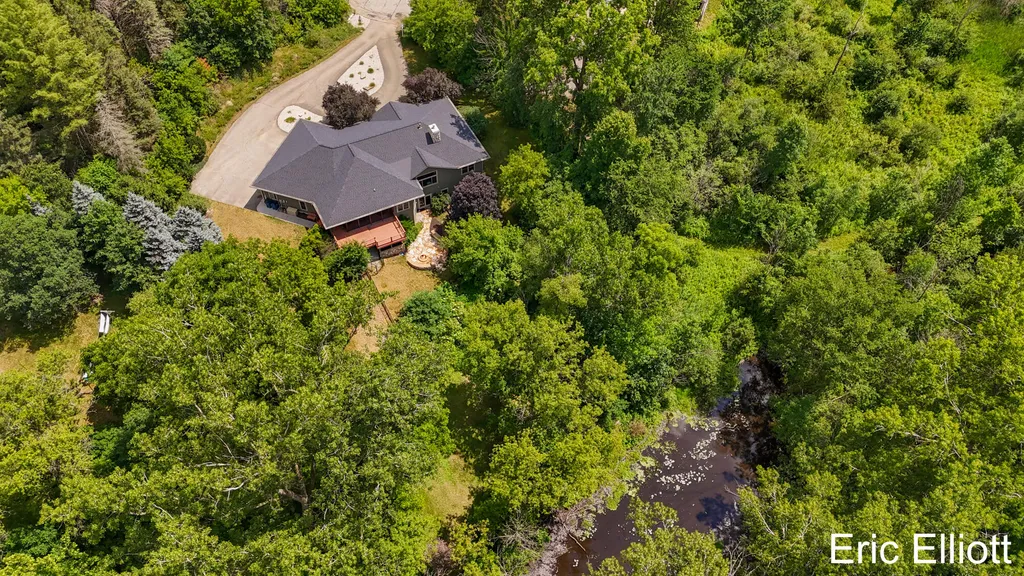 2219 Sawmill Drive NE Algoma Township MI 49341