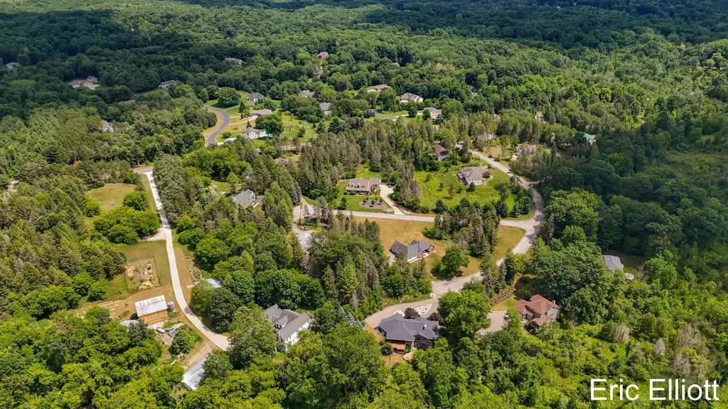 2219 Sawmill Drive NE Algoma Township MI 49341