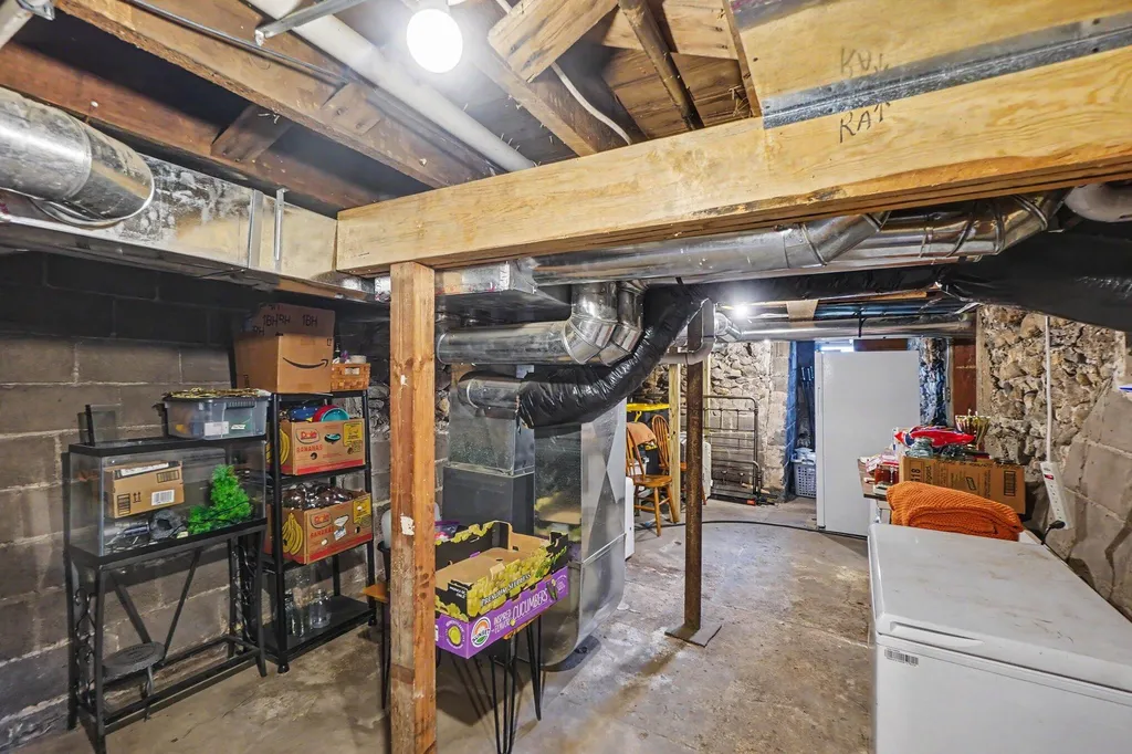 13 E Dayton Street Fremont City MI 49412