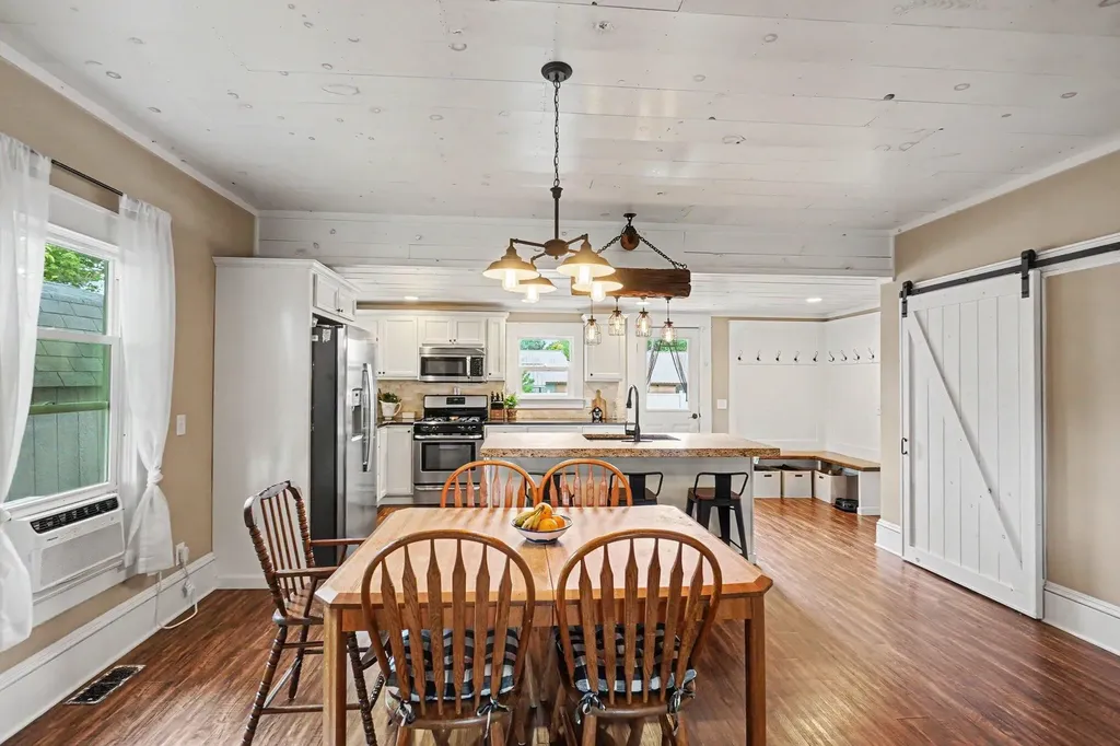 13 E Dayton Street Fremont City MI 49412
