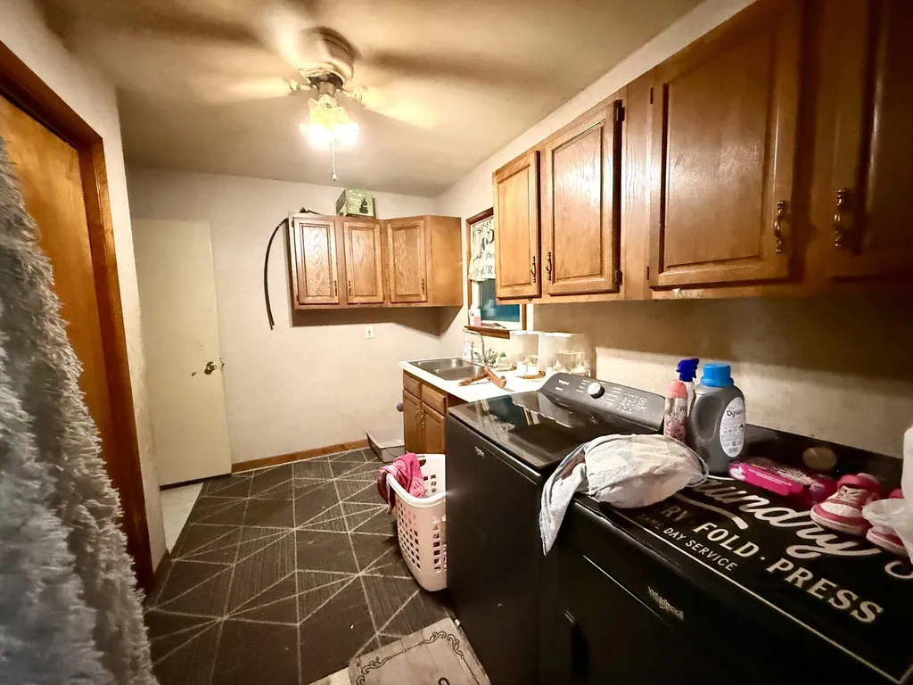 8565 S Mount Hope Road Bloomer Township MI 48811