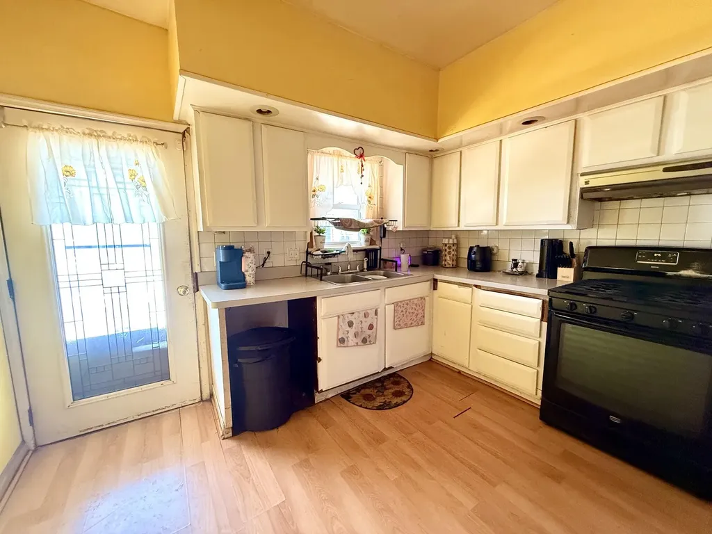 8565 S Mount Hope Road Bloomer Township MI 48811