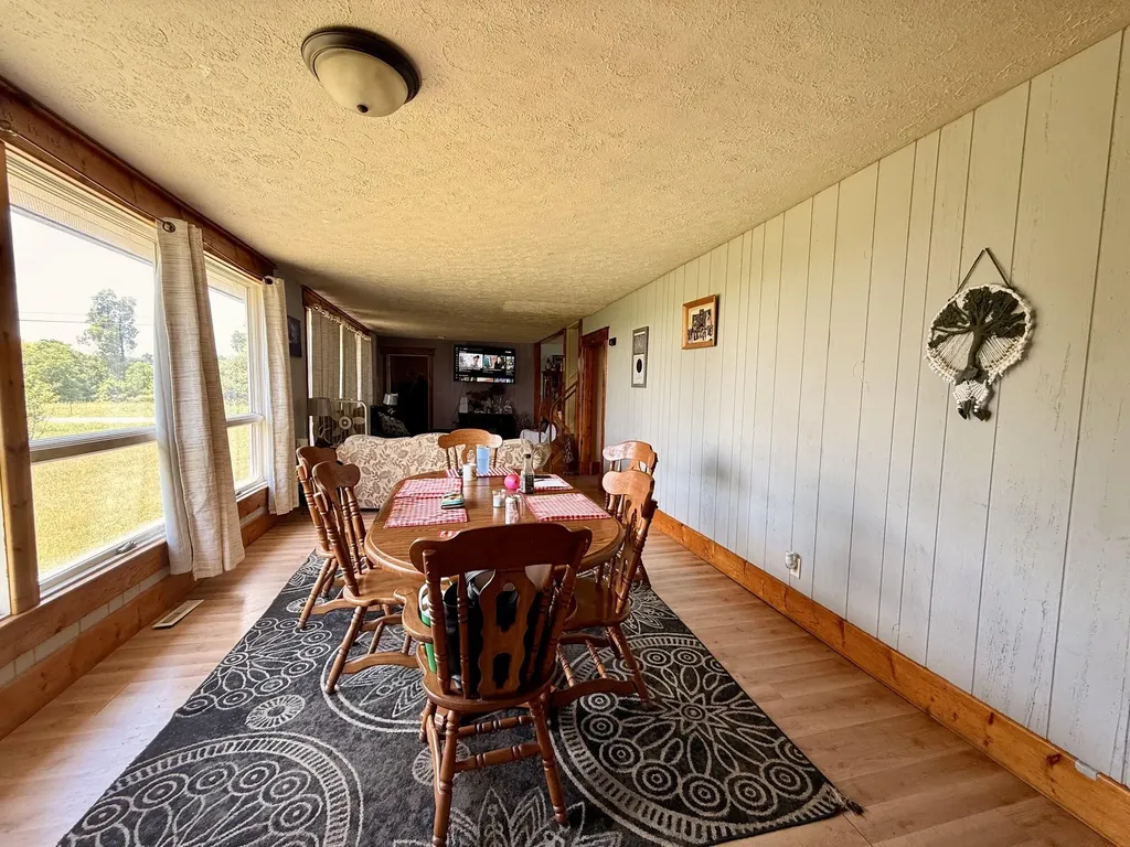 8565 S Mount Hope Road Bloomer Township MI 48811