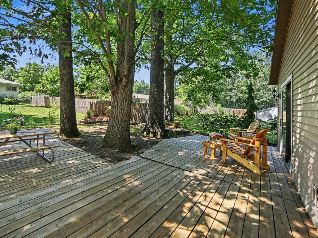 1615 Havenga Street Laketon Township MI 49445