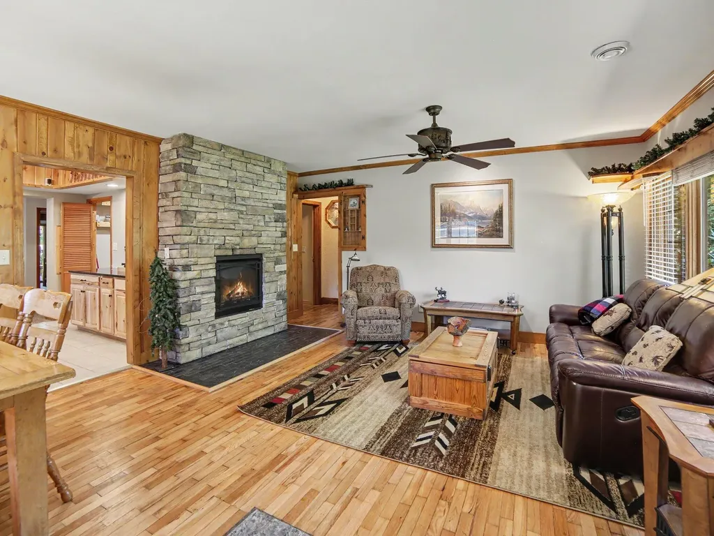 1615 Havenga Street Laketon Township MI 49445