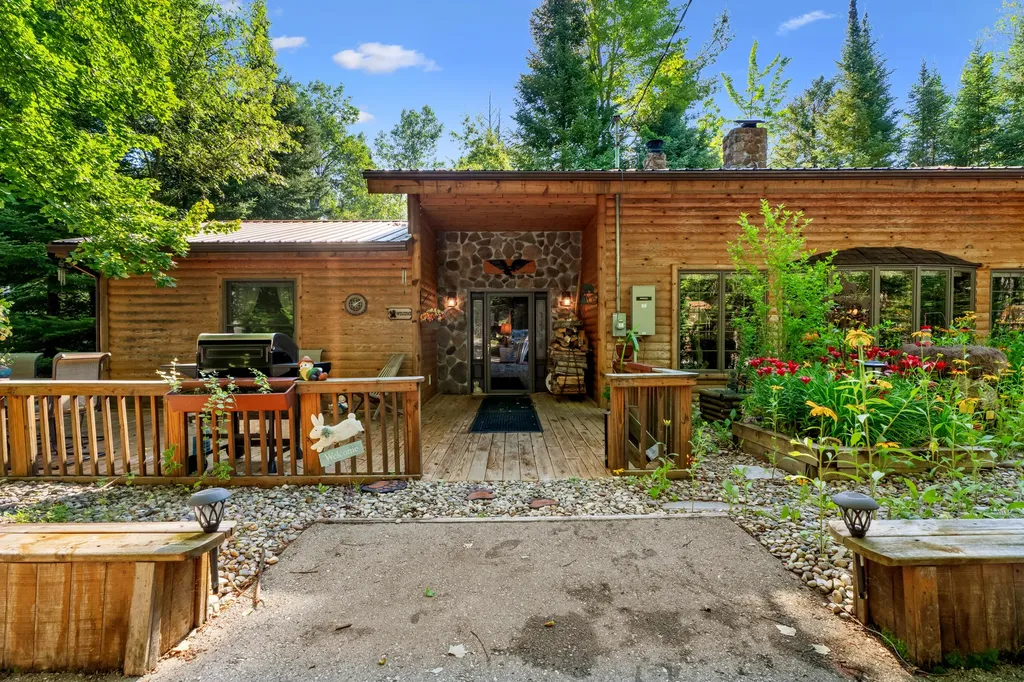15355 Larry Road Hillman Township MI 49746