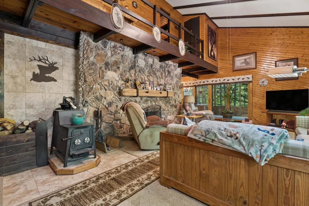 15355 Larry Road Hillman Township MI 49746