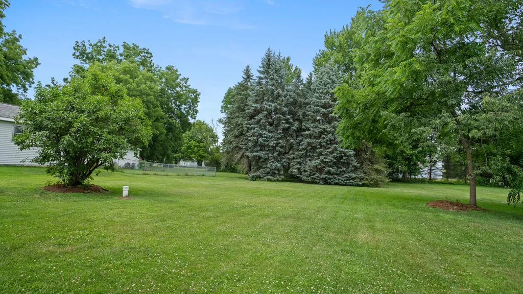 189 E Cross Street Unknown City MI 48815