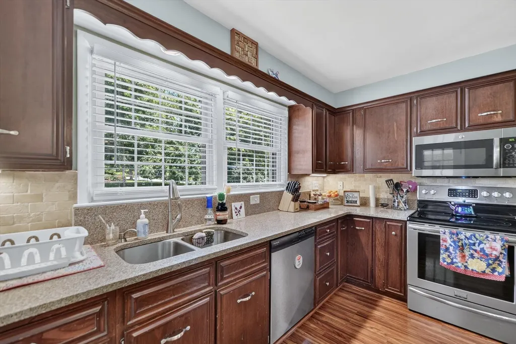 411 S Higby Street Jackson City MI 49203