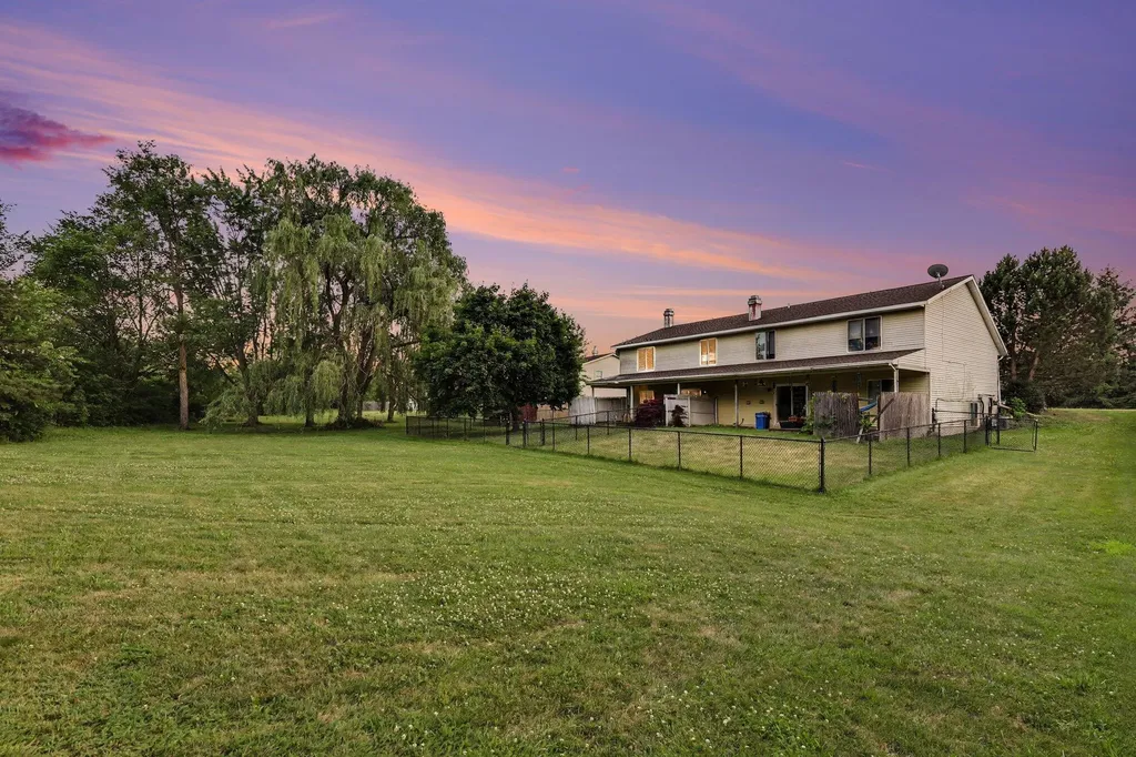 5080 Stauffer Avenue SE Kentwood City MI 49508