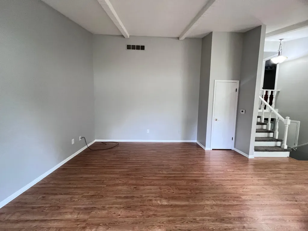 5080 Stauffer Avenue SE Kentwood City MI 49508