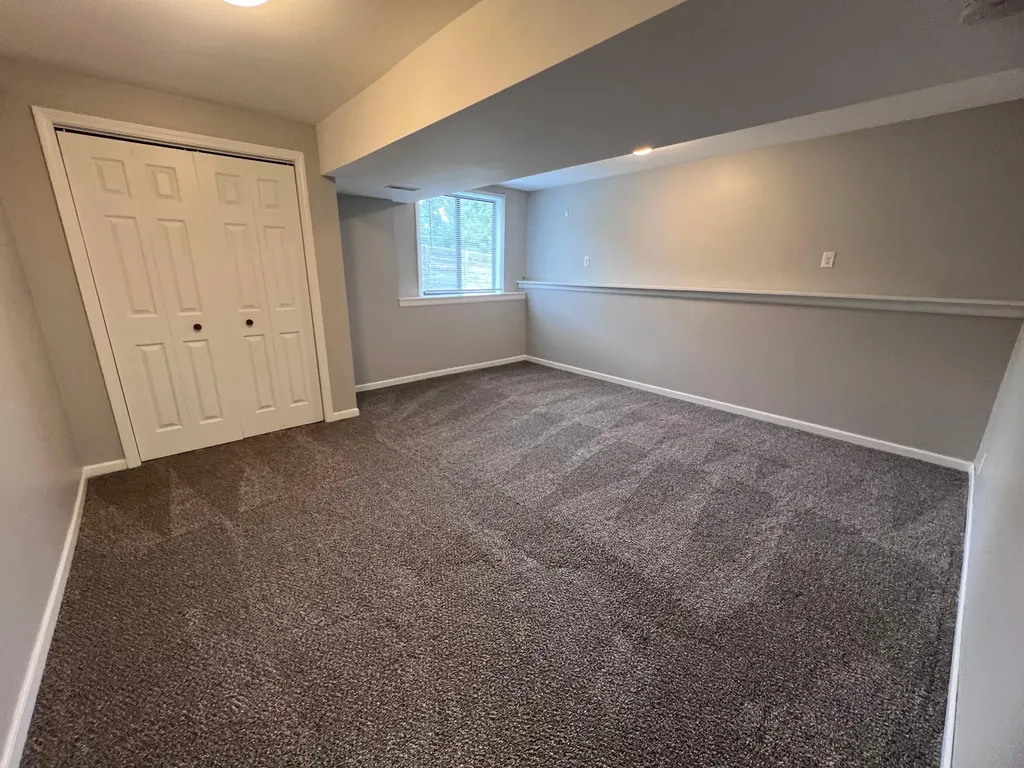 5080 Stauffer Avenue SE Kentwood City MI 49508