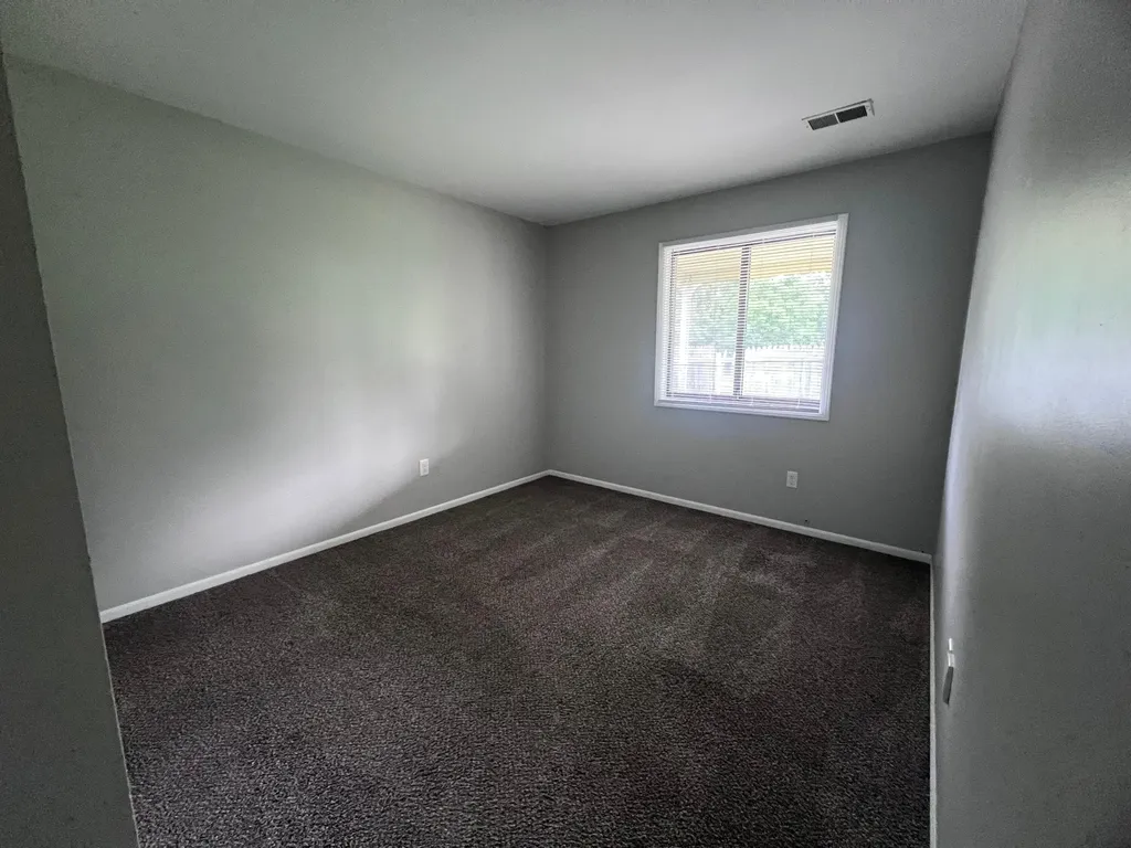 5080 Stauffer Avenue SE Kentwood City MI 49508