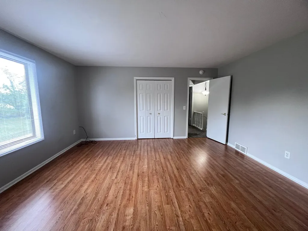 5080 Stauffer Avenue SE Kentwood City MI 49508