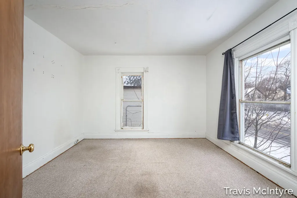 908 Eastern Avenue SE Grand Rapids City MI 49507