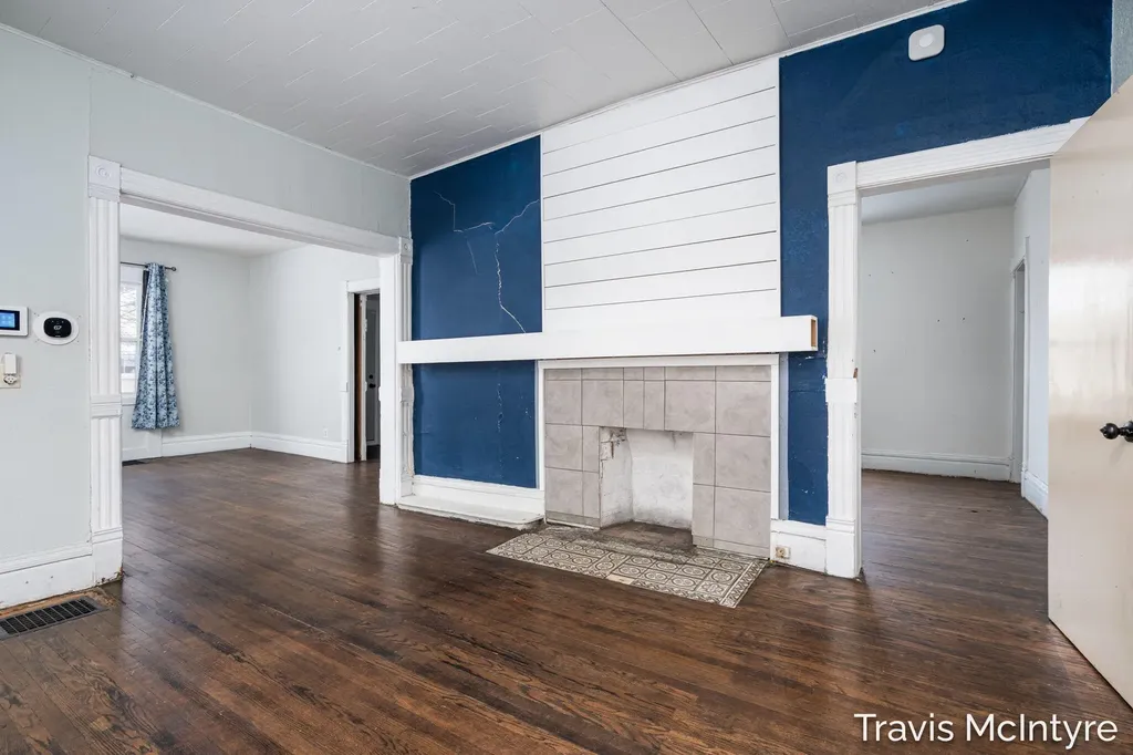 908 Eastern Avenue SE Grand Rapids City MI 49507