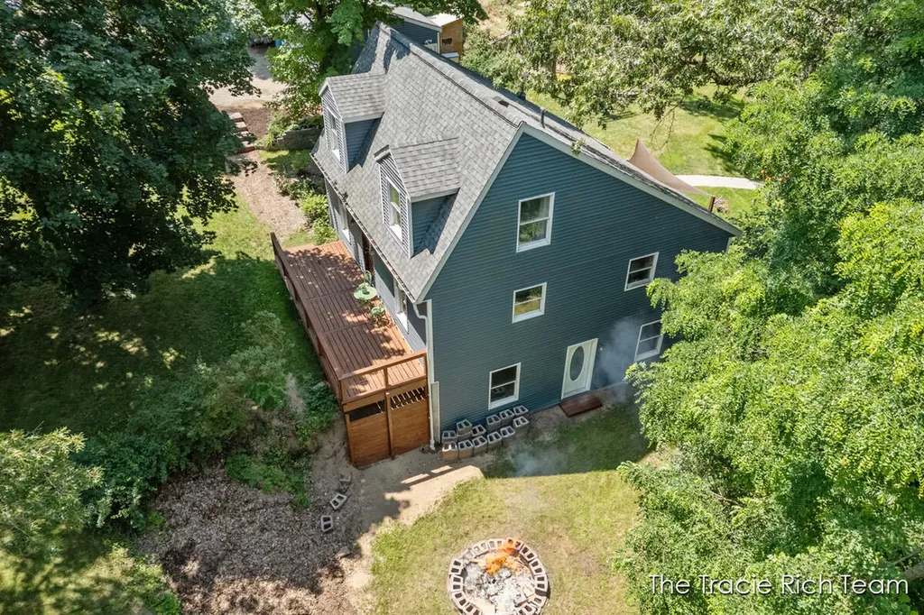 5791 Egypt Valley Avenue NE Cannon Township MI 49306