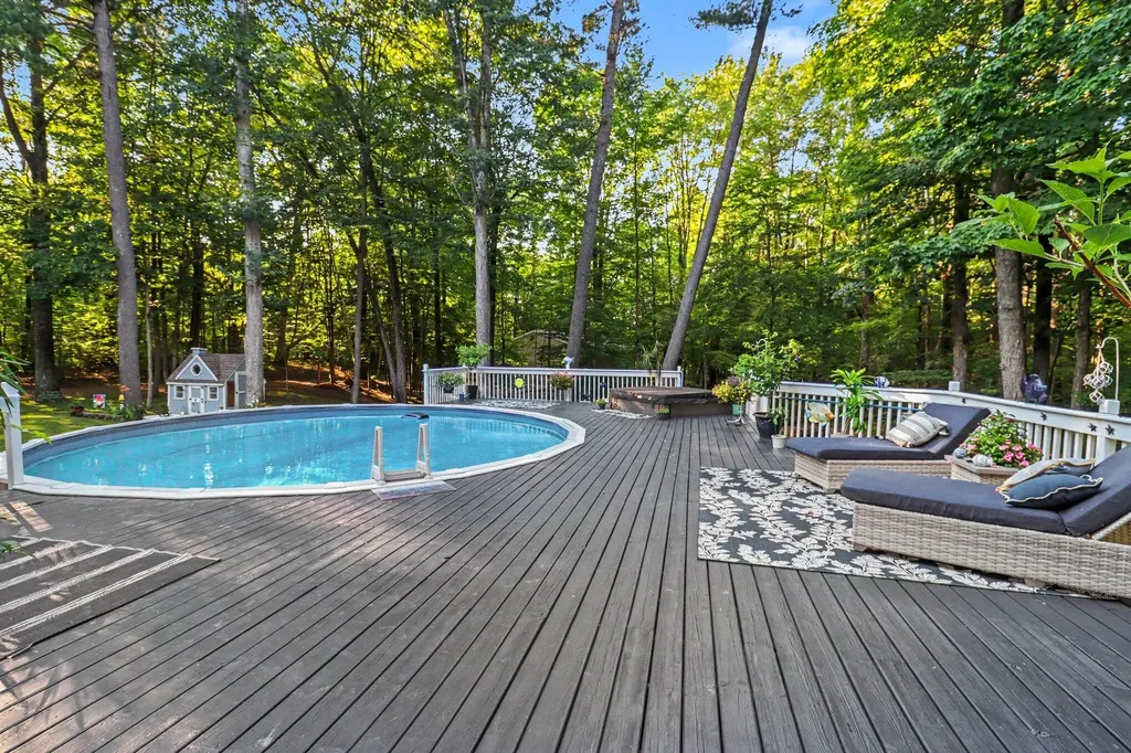21458 Forest Lake Drive Big Rapids Charter Township MI 49307