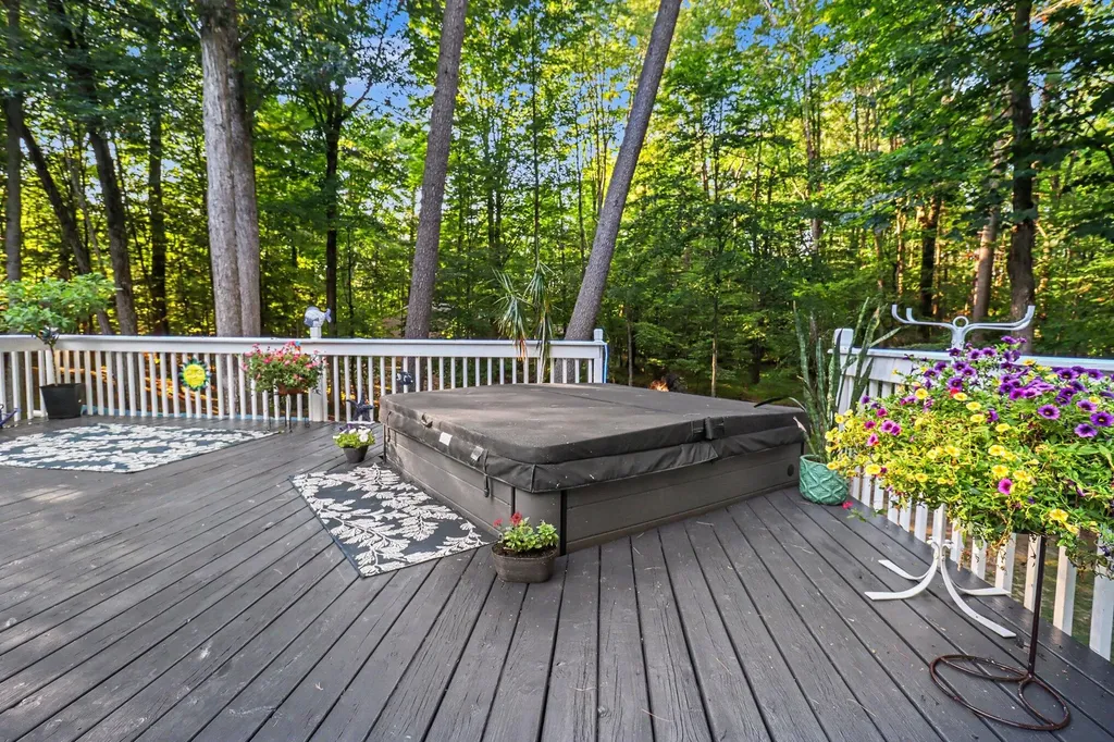 21458 Forest Lake Drive Big Rapids Charter Township MI 49307