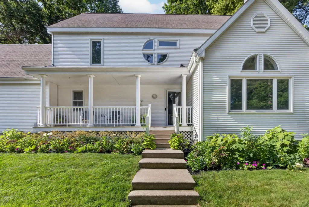19547 Golfview Drive Big Rapids Charter Township MI 49307